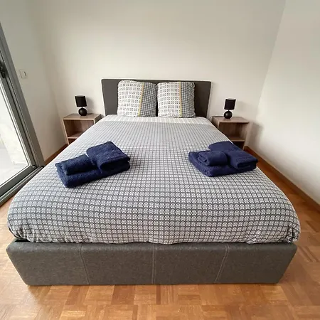 Proche Du Coeur De Et De La Gare Apartment *