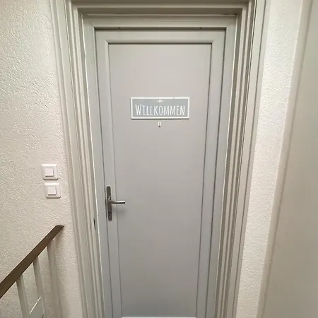 Renove 10 Minutes A Pied Du Coeur De Lägenhet *