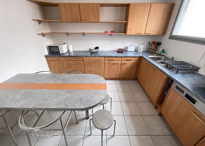 Proche Du Coeur De Et De La Gare *