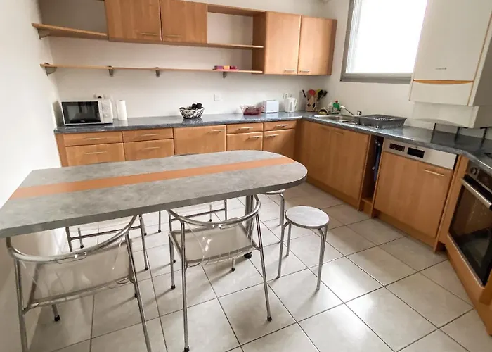 Proche Du Coeur De Et De La Gare Apartment